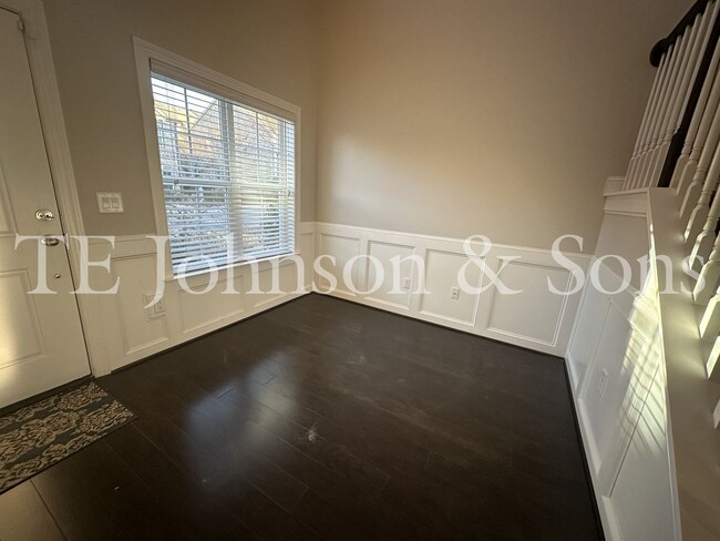 Foto del edificio - Stunning 3 Bedroom 2.5 Bath in Winston Salem