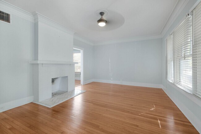 Foto del edificio - Historic Charm Near The Pearl