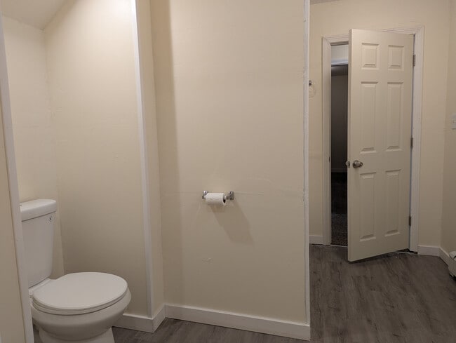 Building Photo - 24 Harvey St