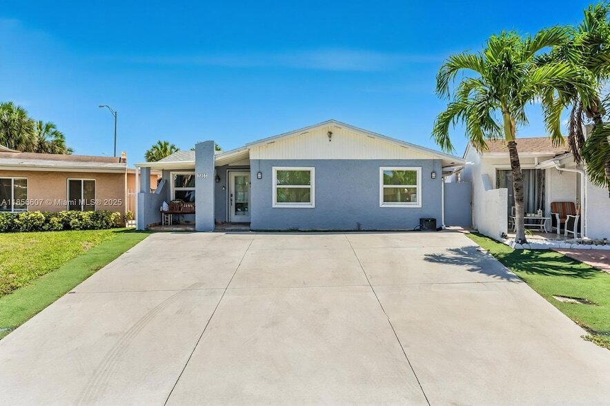 Photo - 2322 SW 106th Court Unit