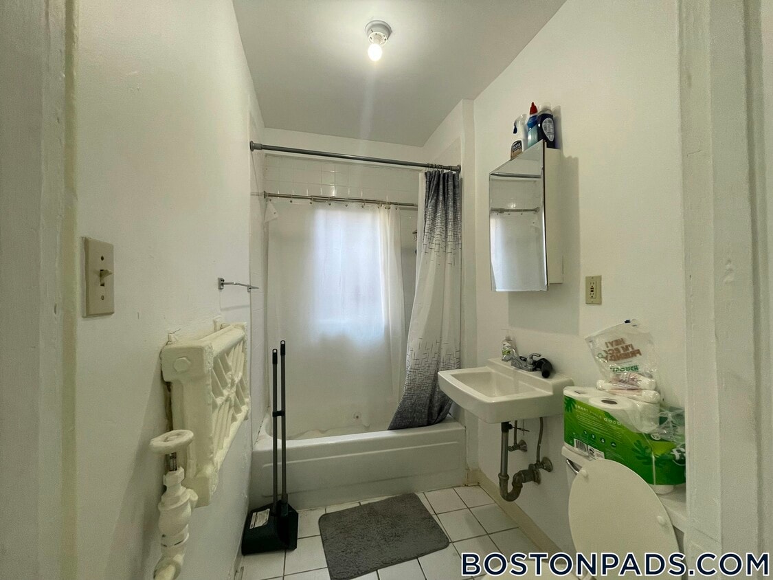 Building Photo - 16-20 Westland Ave.