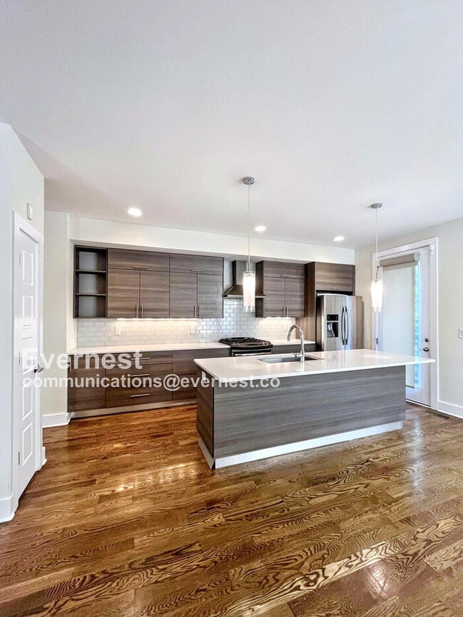 Building Photo - 1804 Cahal Ave