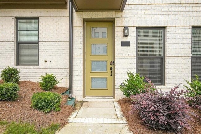 Photo - 2048 Holtz Ln Townhome