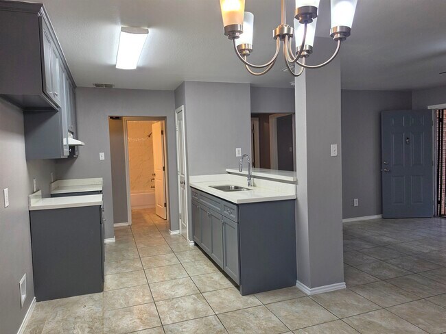 Building Photo - 3217 St Isaac Loop