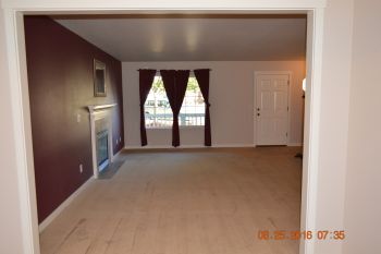 Building Photo - 35315 Oakwood Dr