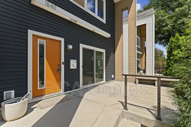 Foto del edificio - 1540 Pleasant St