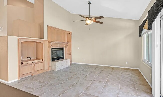 Building Photo - 2536 Vera Cruz Cir