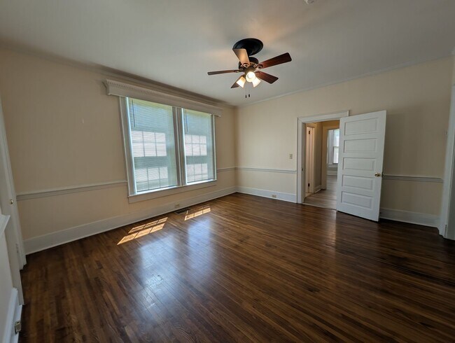 Foto del edificio - Downtown Concord Duplex Available Now