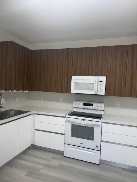 Foto del edificio - 2179 Hacienda Terrace