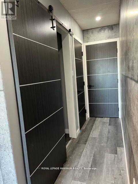 Photo du bâtiment - 1839 Davenport Rd