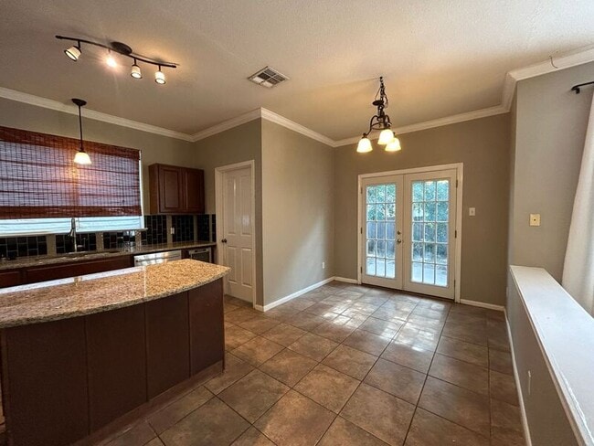 Building Photo - 8211 Longdraw Dr