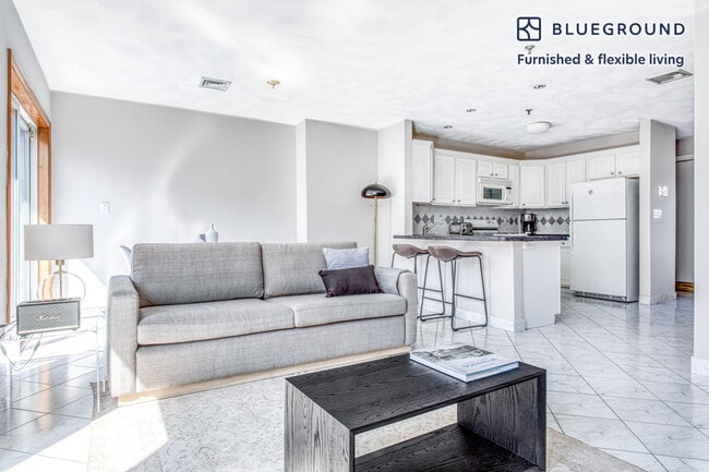 Building Photo - 237 Hanover St