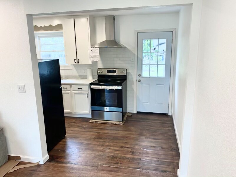 Foto principal - 1321 Whitley Dr