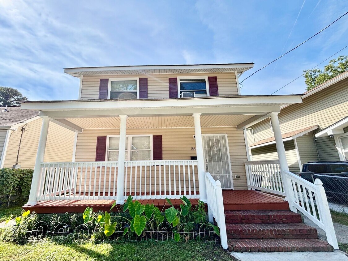 Foto principal - Fully Renovated Home in Norfolk!