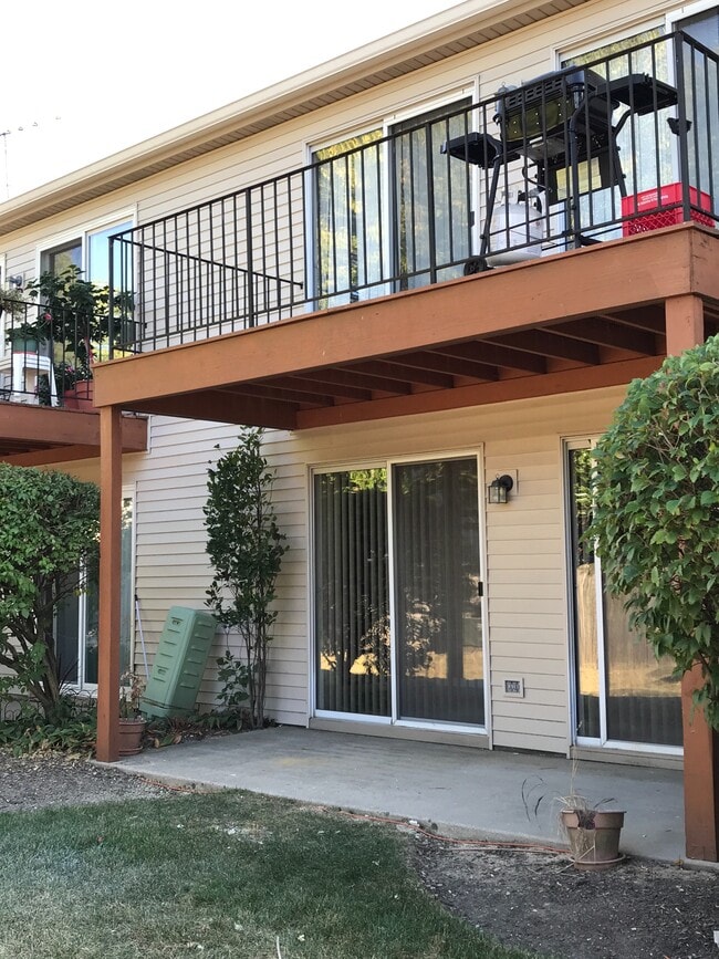 Photo - 7010 Newport Dr Townhome