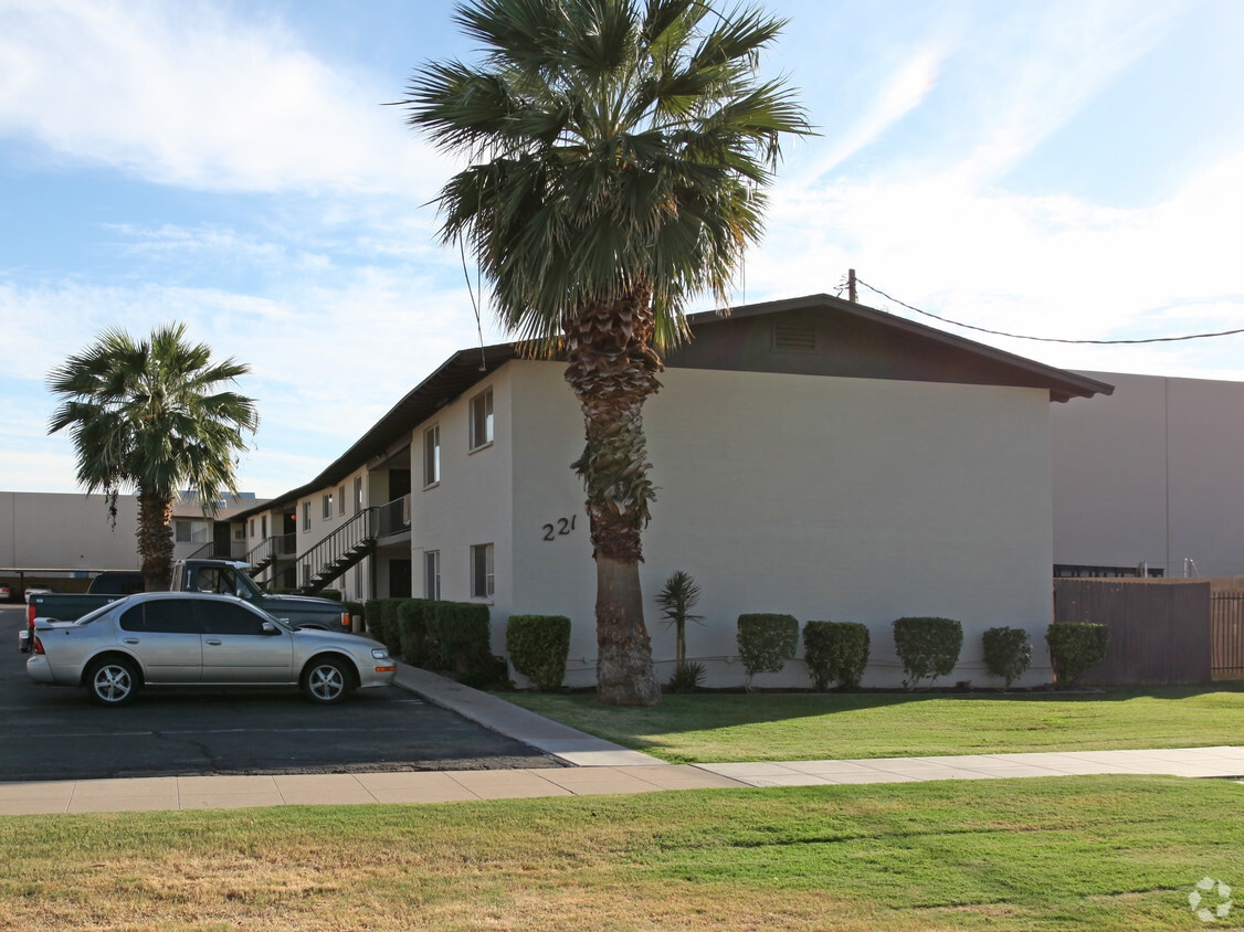 Building Photo - Bel-Aire Manor