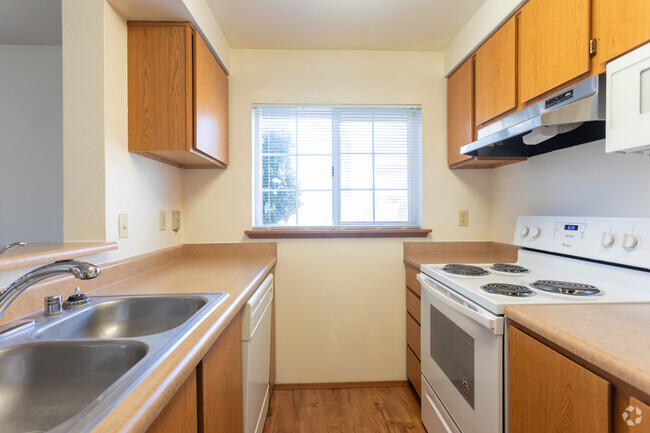 1HAB, 1BA - 800 ft² - Brighton Place