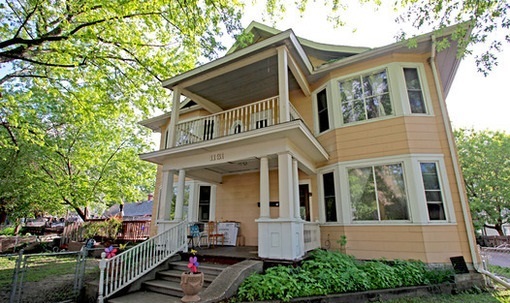 Upper Floor Available - 1129 Jessie St