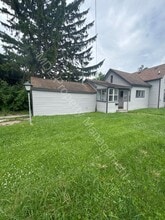 Building Photo - 802 S Woodbridge St