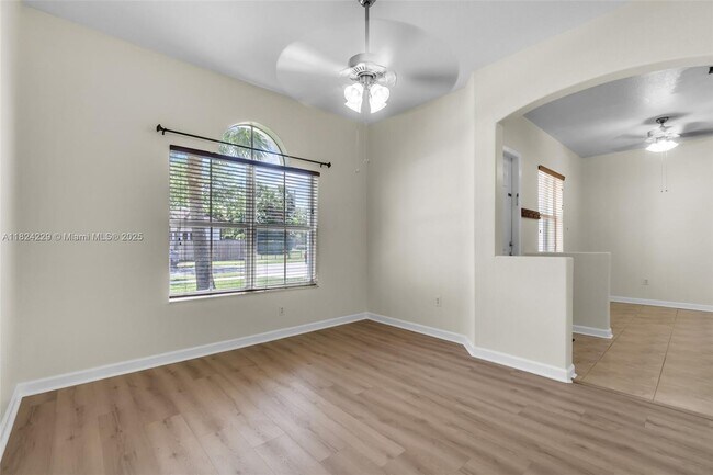 Foto del edificio - 1221 SE 17th Ave