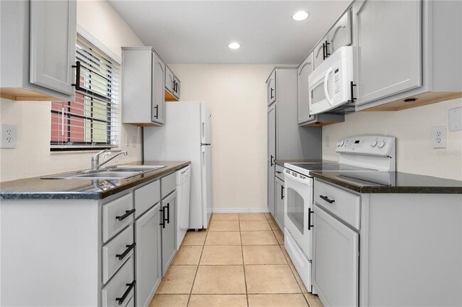 Foto del edificio - 7337 Cedar Creek Ct