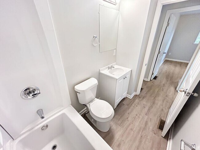 Foto del edificio - 1324 Kipling St SE