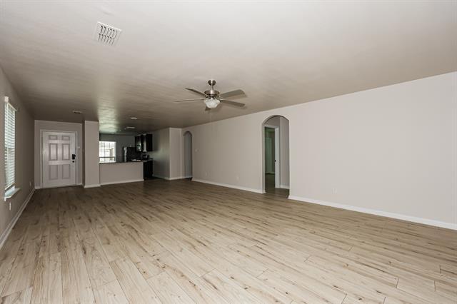 Building Photo - 122 Bluebonnet Dr