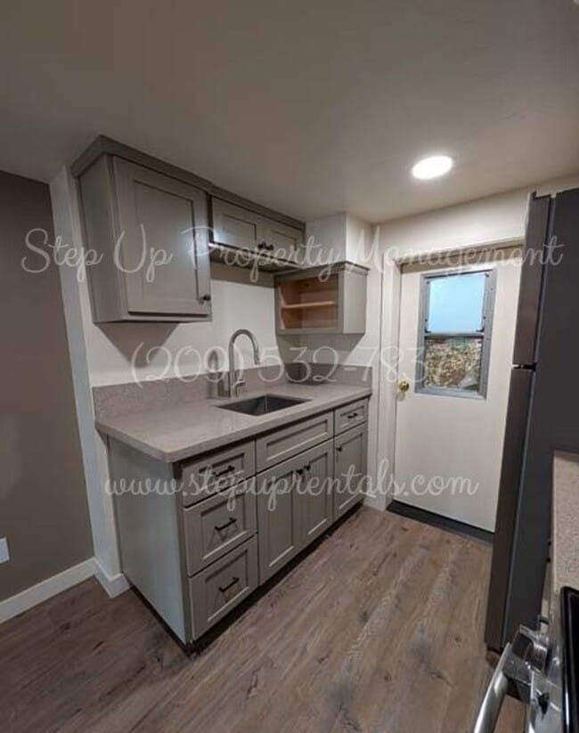 Building Photo - 87 N Shepherd St