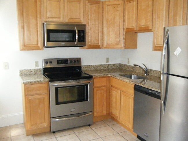 Photo - 1906 Fairmount Ave Apartment