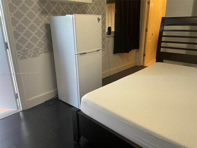 Foto del edificio - 1650 SW 71st Terrace
