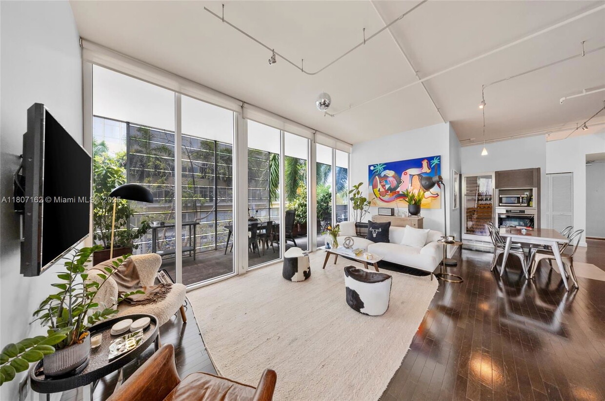 Photo - 1700 Meridian Avenue Apt #300, Miami Beach, FL 33139 - 2 BR 2 BA condo