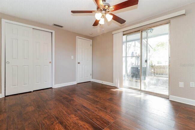 Foto del edificio - 4929 Amherst Ct