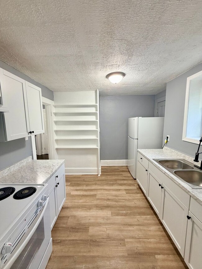 Photo - 406 Highland Ave-A Apartment
