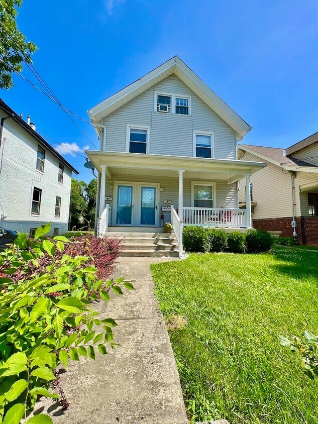 2734 Minot Ave, Cincinnati, OH 45209 Townhome Rentals in Cincinnati