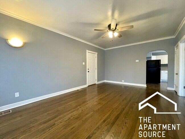Foto del edificio - 2301 N Lowell Ave