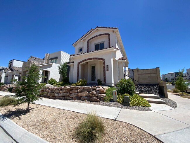 Foto del edificio - SPACIOUS HOME AVAILABLE IN DESERT COLOR!