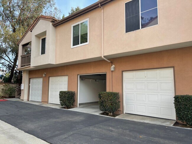 Foto del edificio - Spacious Dual Master in Laguna Niguel