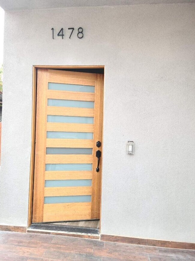 Foto del edificio - 107(1476)