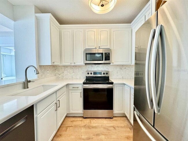 Building Photo - 800 S Dakota Ave