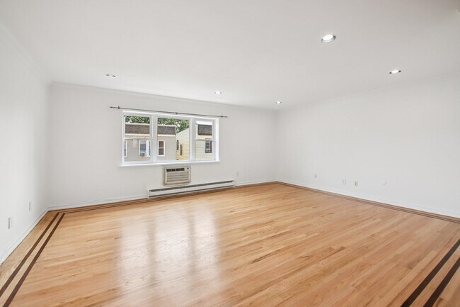 Foto del edificio - 7405 1st Ave