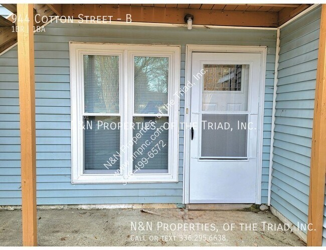 Foto del edificio - 944 Cotton St SW