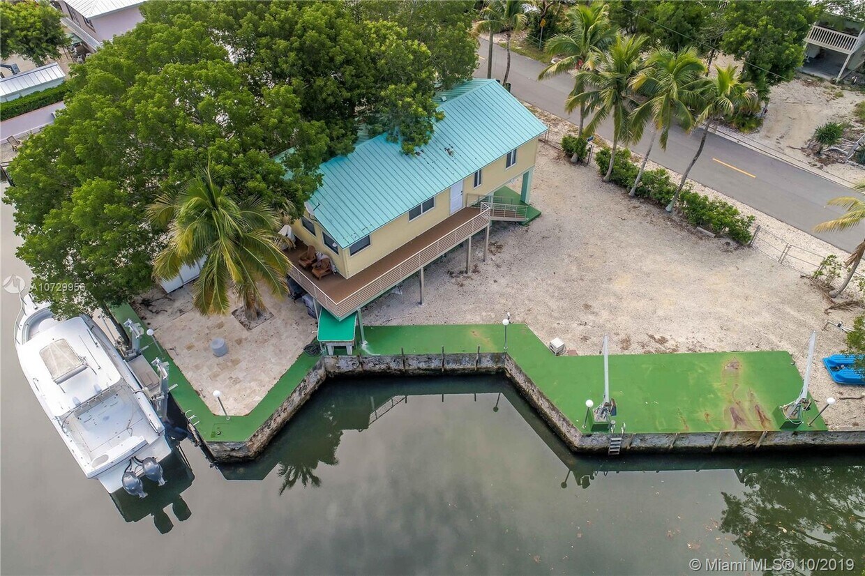 113 Peace Ave, Tavernier, FL 33070 House Rental in Tavernier, FL