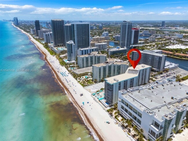 Foto del edificio - 3725 S Ocean Dr