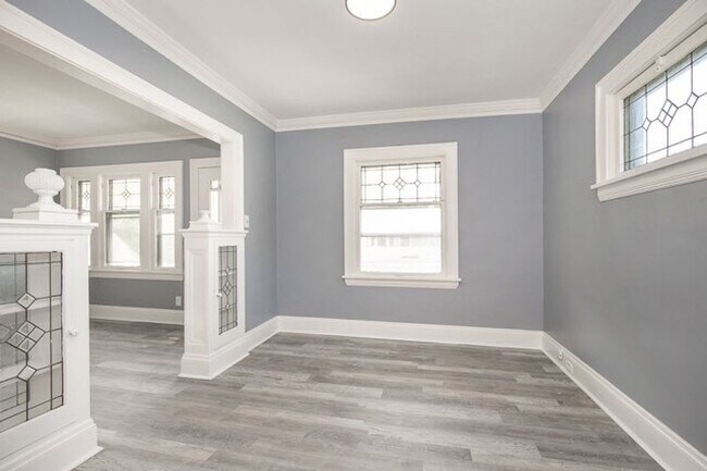 Building Photo - 9101 Easton Ave