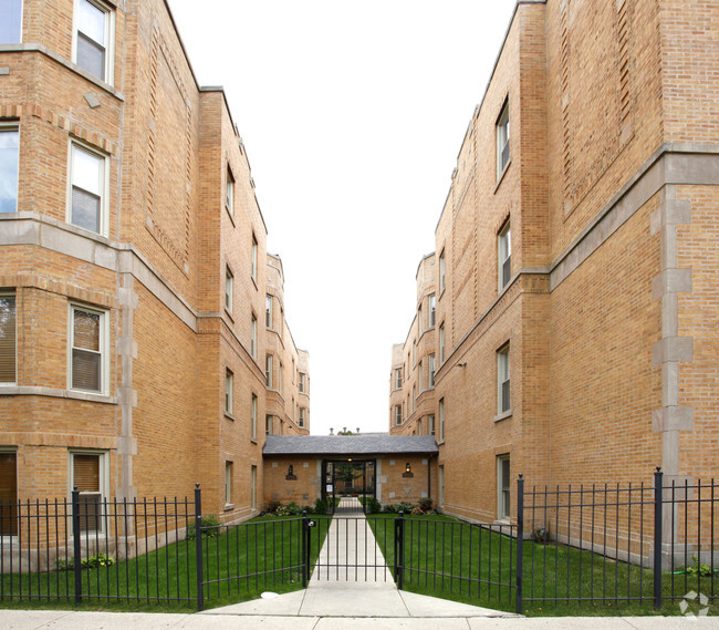 Foto del edificio - 1669 W Farwell Ave