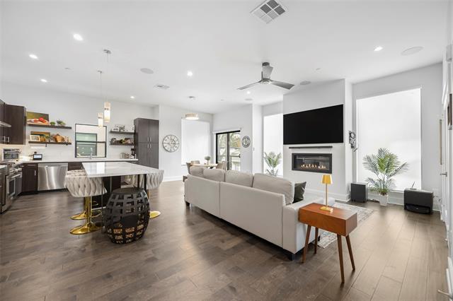 Foto principal - 425 W 9th St