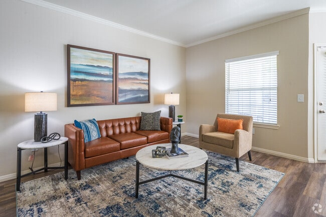 Interior Photo - Enclave