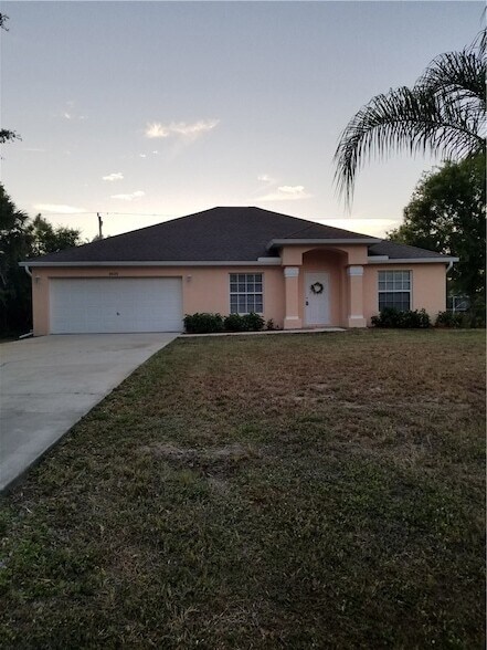 Foto del edificio - 8025 98th Ct