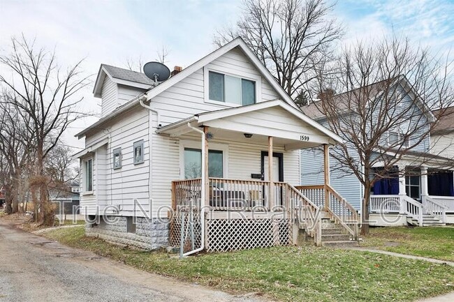 Building Photo - 1599 Mooberry St