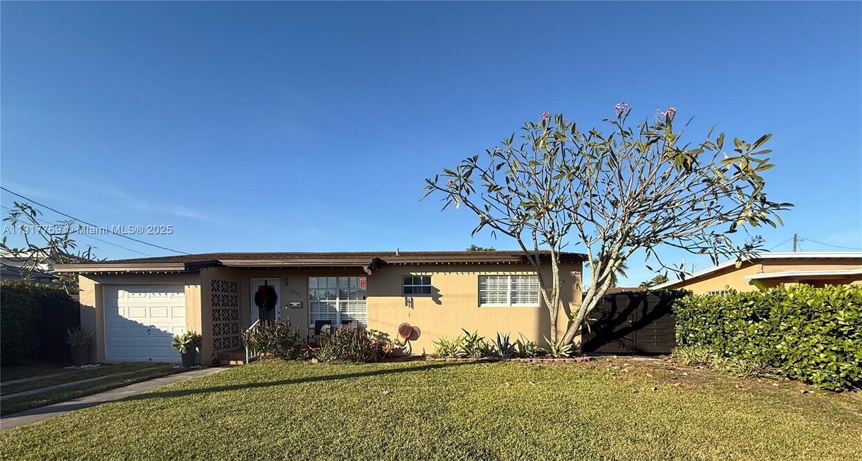 Foto principal - 8791 SW 34th St